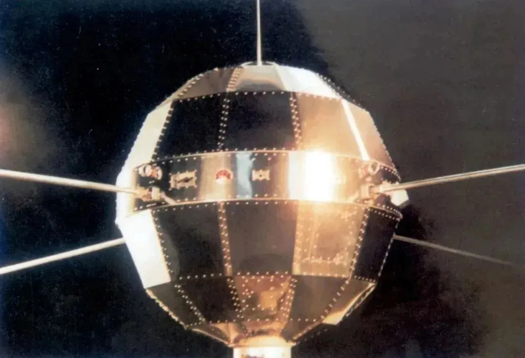 电子科技，跨越55年的坚守 | 从“东方红一号”飞天到“神舟二十号”成功发射